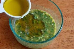 Fresh Thyme and Shallot Salad Dressing