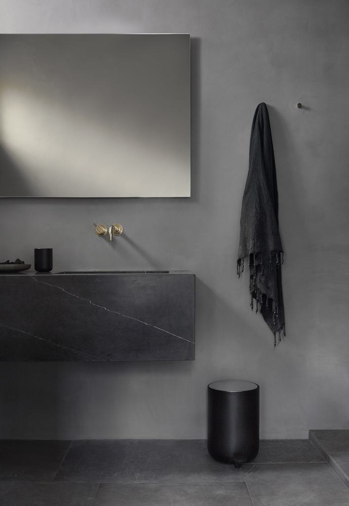 Menu Bathroom story - via Coco Lapine Design