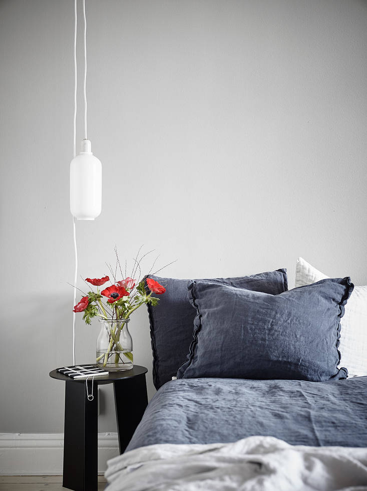 Stylish home in grey - via Coco Lapine Design blog