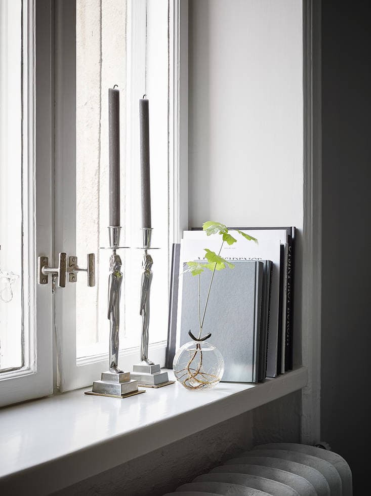 Stylish home in grey - via Coco Lapine Design blog