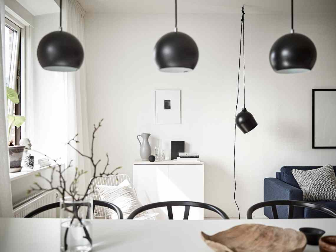 Cozy home with a practical layout - via Coco Lapine Design blog