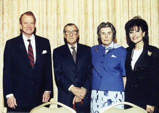 Embassador Roy Huffington, Lord and Lady Mountbatten and Dr. Gross