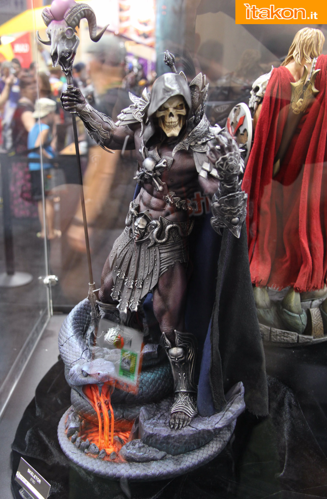 [SDCC 2015] Sideshow Collectibles Sideshow-Preview-Night101