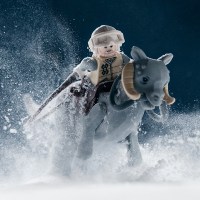 Breaking-in-the-Tauntaun