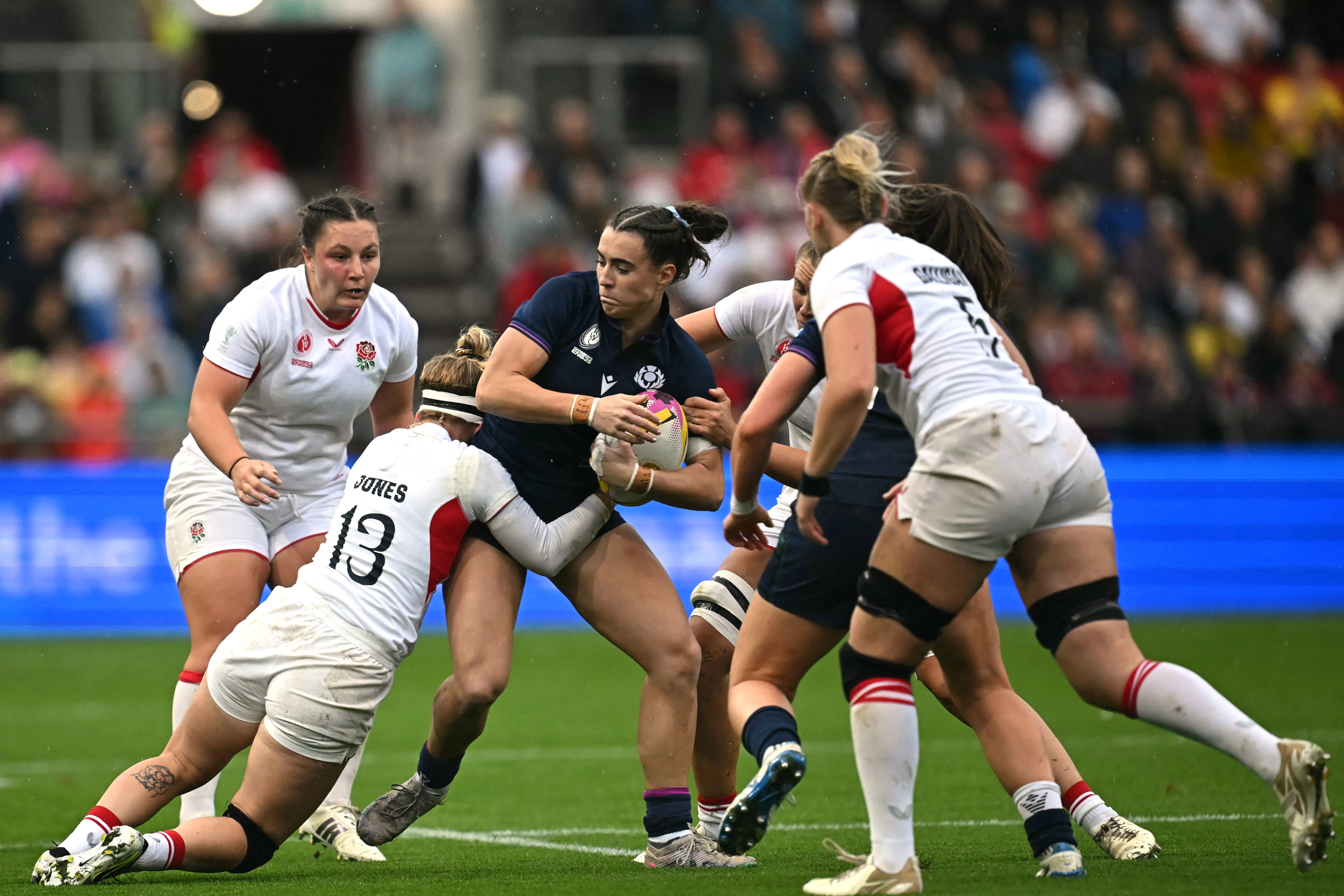 England vs Scotland live: Latest score and updates from World Cup quarter-final as Red Roses cruising to extend unbeaten run England vs Scotland live: Latest score and updates from World Cup quarter-final as Red Roses cruising to extend unbeaten run