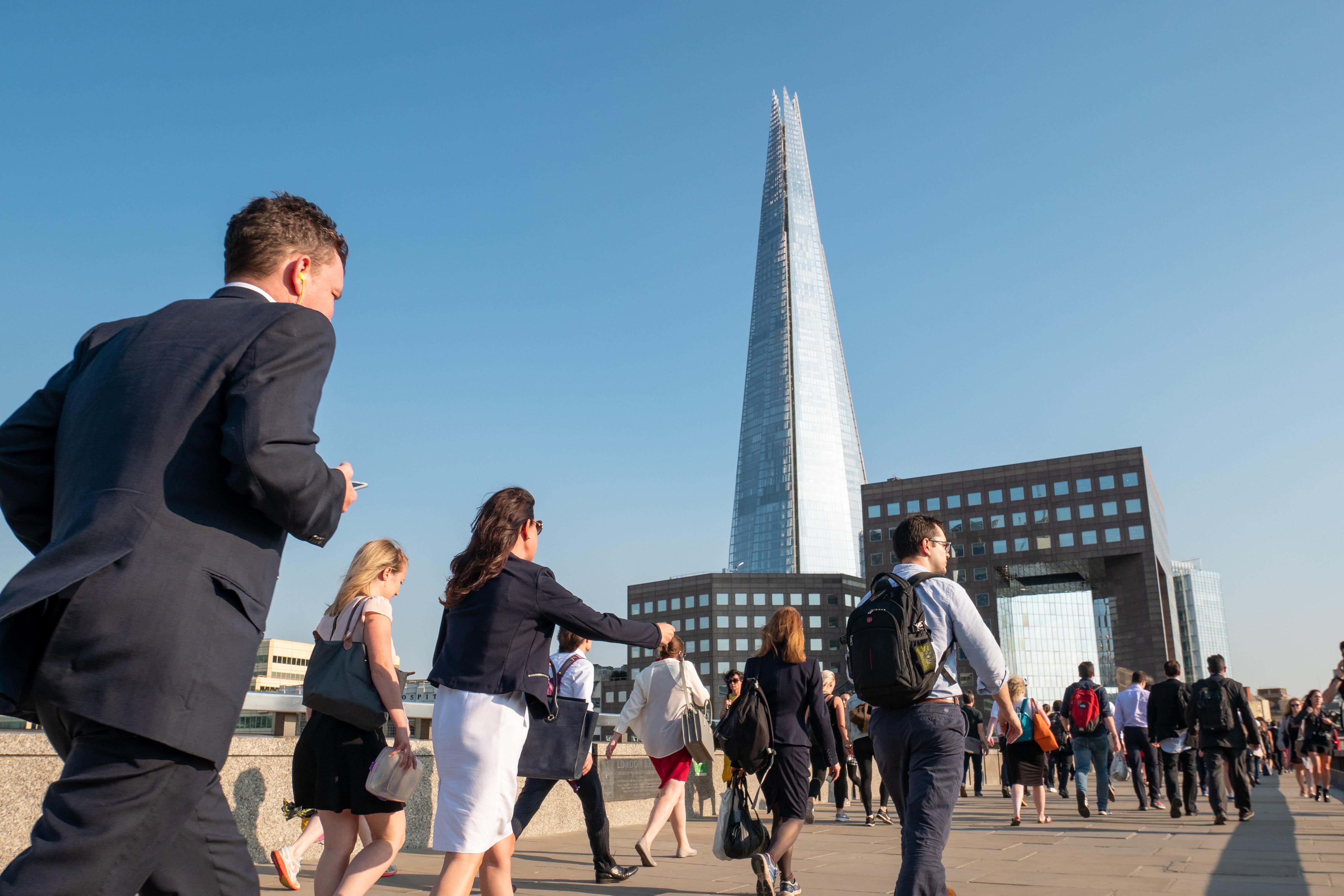 Wage growth falls to lowest since 2022 as jobs market continues to falter Wage growth falls to lowest since 2022 as jobs market continues to falter