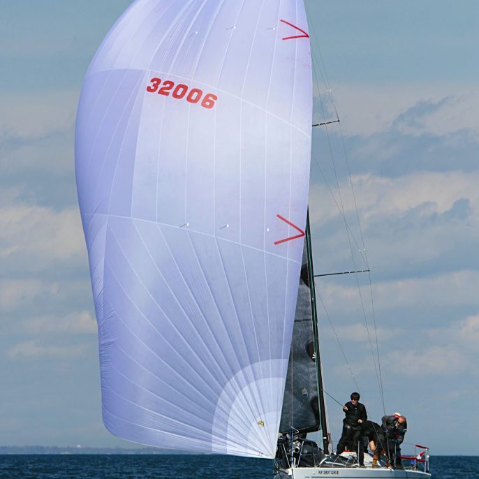 Columbia Carbon 32 Racing Downwind