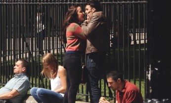 kiss
