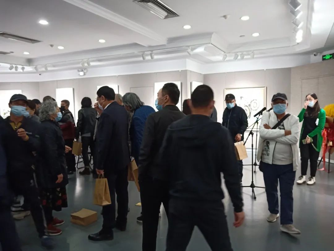 阳光下_大写意绘画展_周士钢