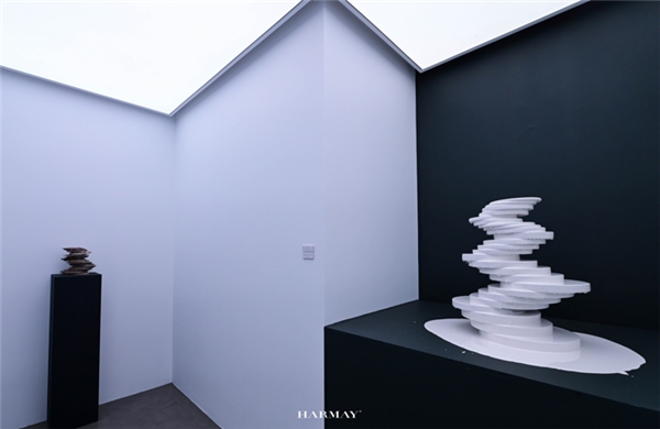 《黑光》_HARMAY 話梅&艺术家赵赵 《黑光》_HARMAY 話梅&艺术家赵赵