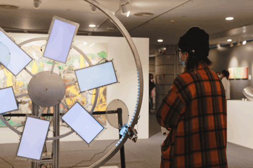 首届“地球临界点”环保公益当代艺术展IFC开展