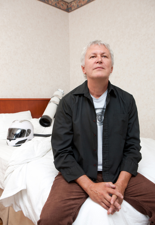 Robert Pollard – ‘Self Portrait’ Feature In MOJO Magazine | FIRE RECORDS