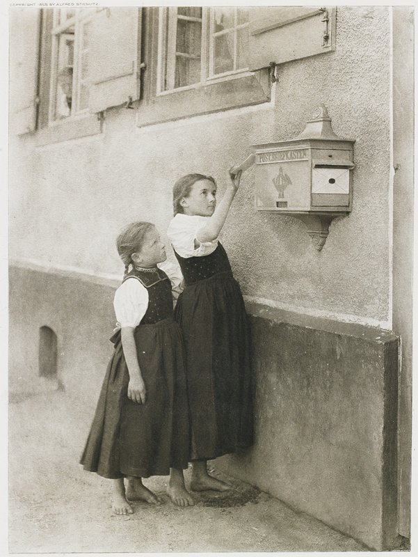 The Letter Box, Alfred Stieglitz Mia