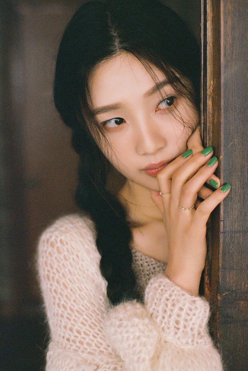 Update Red Velvet's Joy Drops MV Teaser For Solo Debut Track "Hello