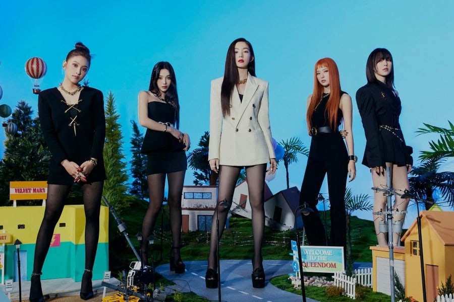 Red Velvet Nearly Triples 1stWeek Sales Record With "Queendom