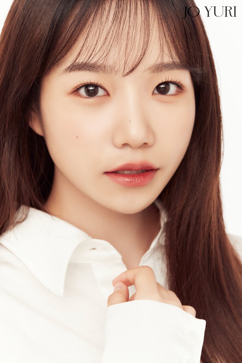 IZ*ONE's Jo Yu Ri Opens Official Social Media Accounts + Unveils New Profile Photos | Soompi