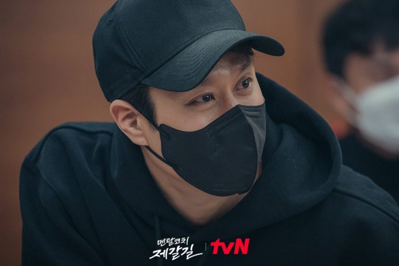 Watch Jung Woo, Lee Yoo Mi, Kwon Yool, And More Elaborate On Their