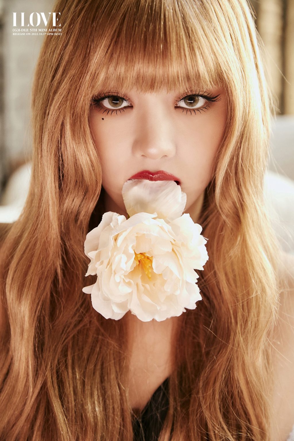 Watch (G)IDLE Puts On A Glamorous Performance In EyeCatching