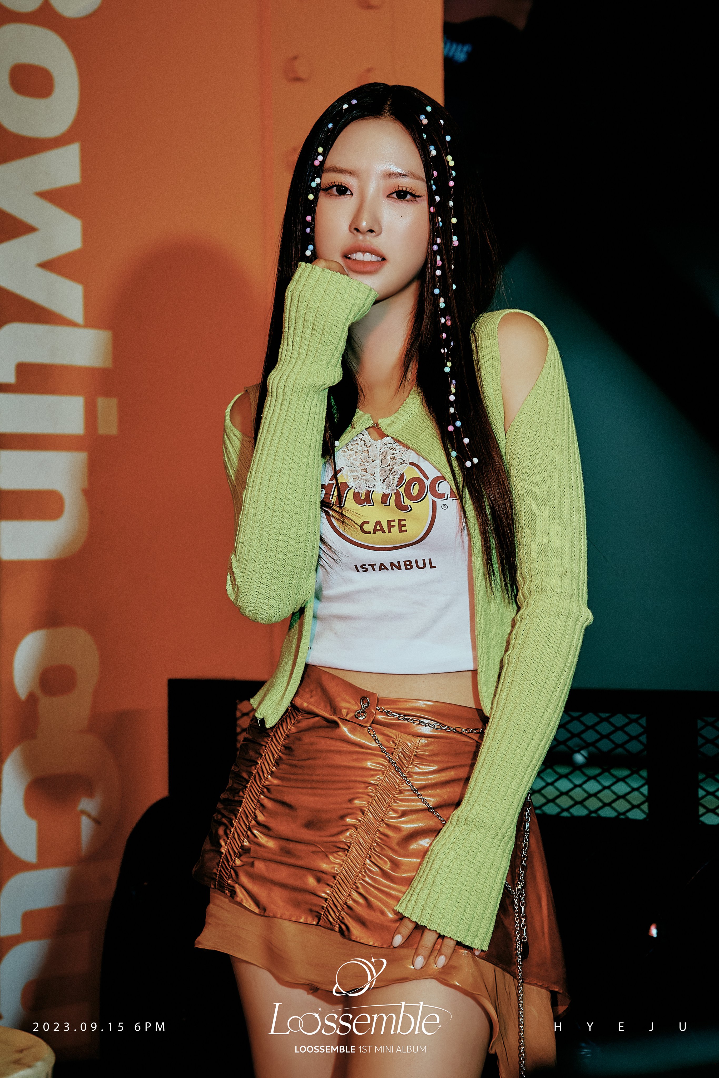 Watch Loossemble Captivates In Catchy Debut MV For “Sensitive”