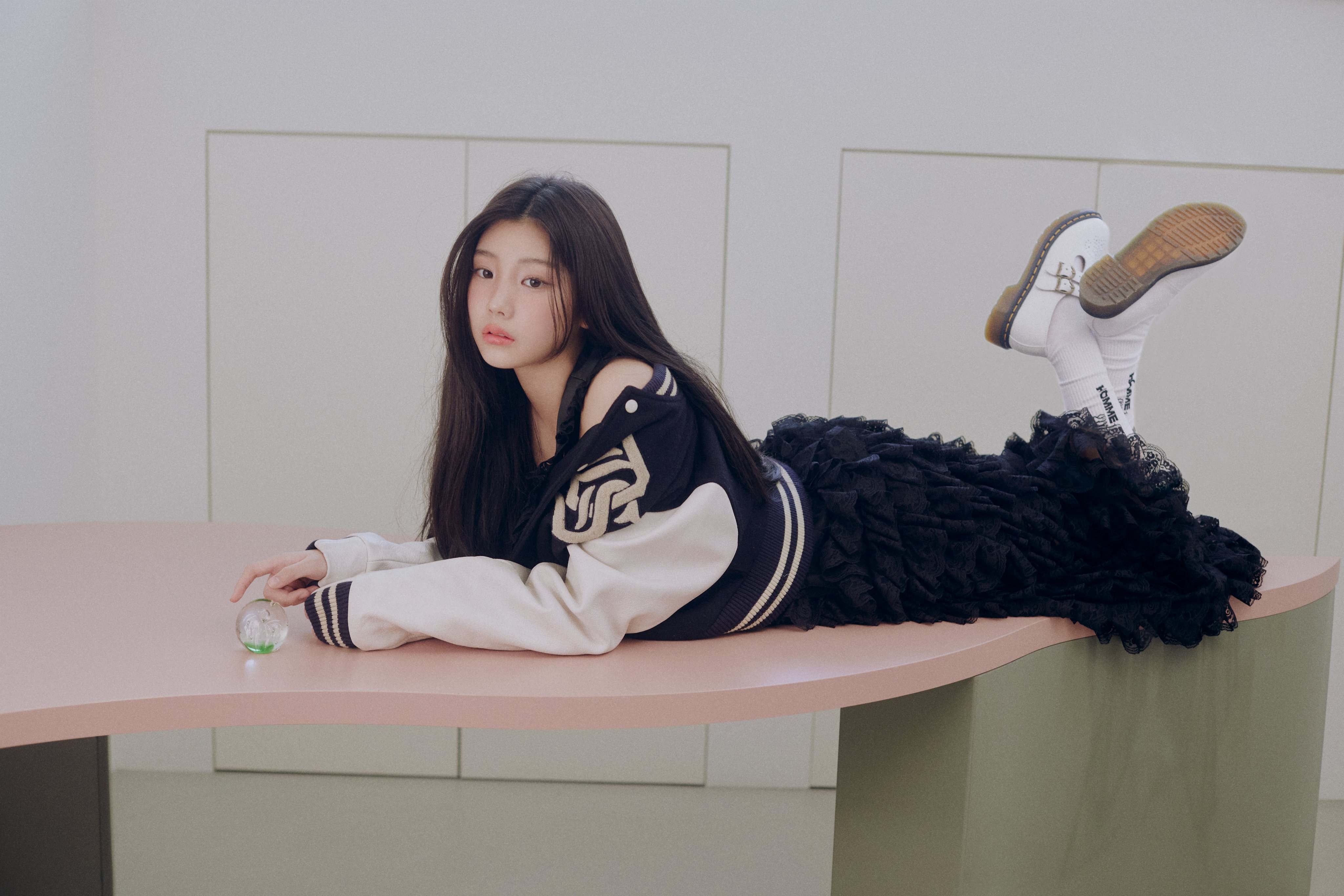 "R U Next?" Girl Group I'LL-IT Unveils 1st Profile Photos | Soompi