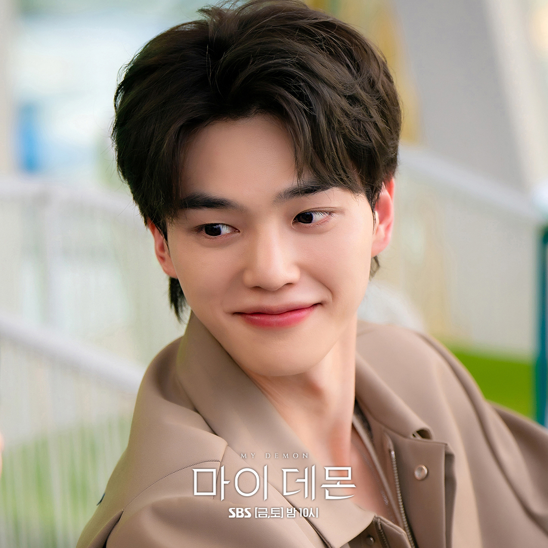 Song Kang And Kim Yoo Jung Go On A Romantic Date In “My Demon”