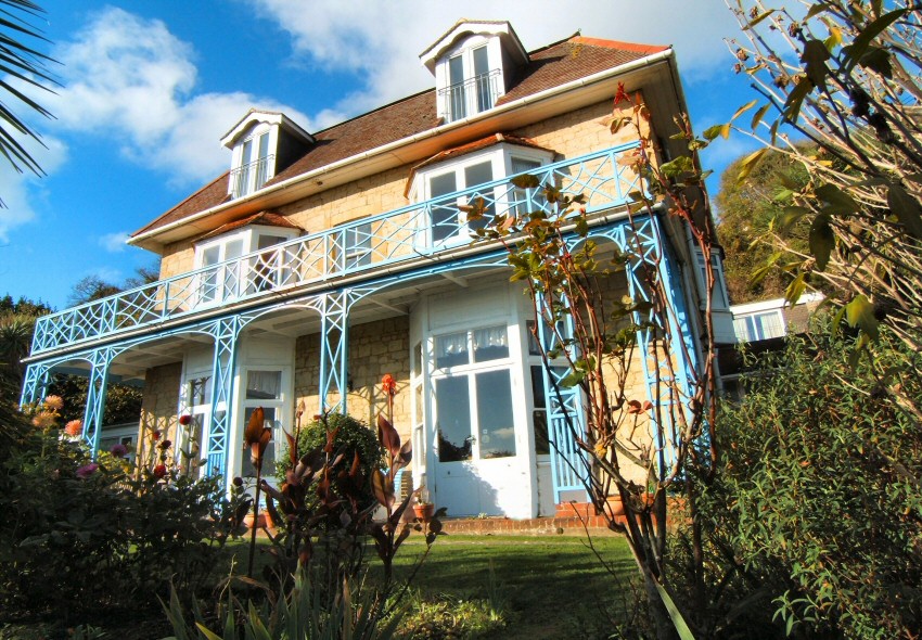 Property for sale 8 bedroom Commercial in Ventnor, Isle of Wight, £795,000