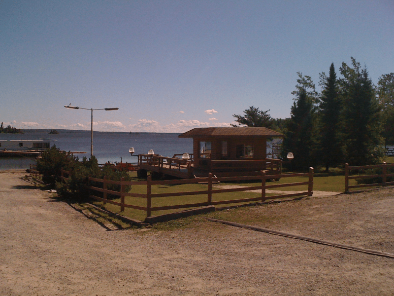Houseboat Rentals Northwest Ont. Lac Seul’s Whitewing Resort