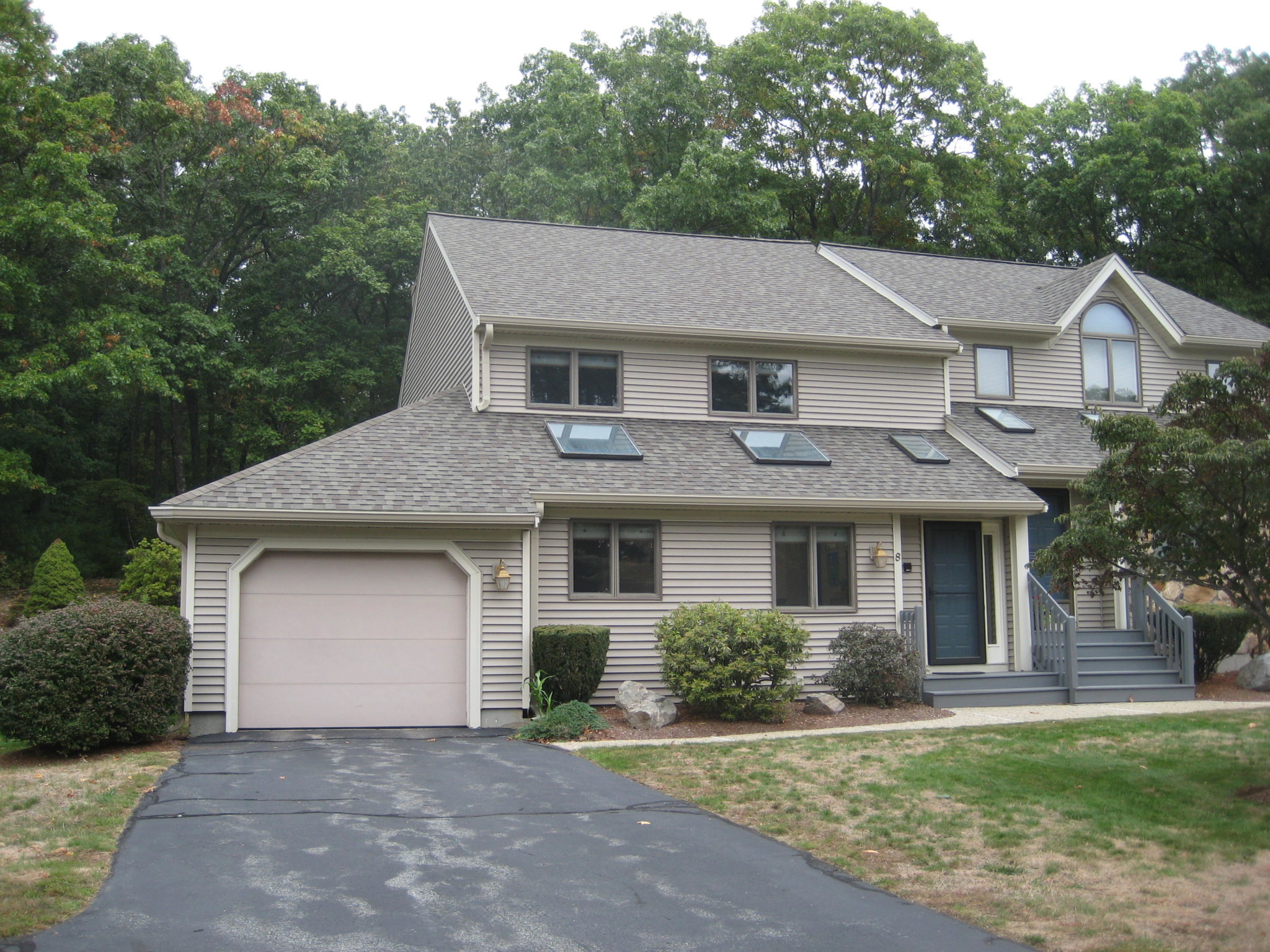 8 Dogwood Circle Chestnut Ridge townhome for sale Franklin, MA, Massachusetts Home Sales, Real