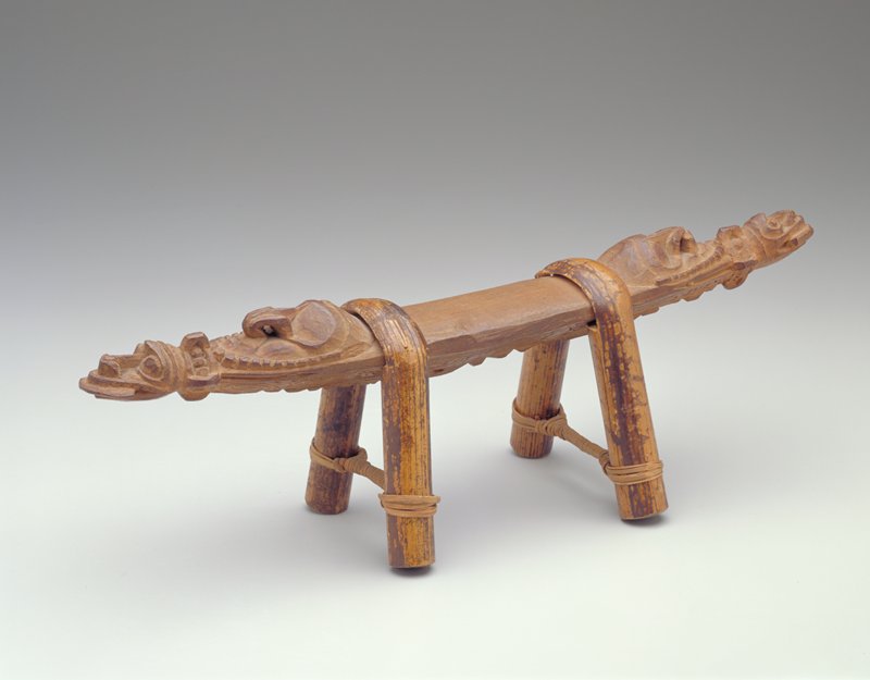 Headrest, Papua New Guinea Mia