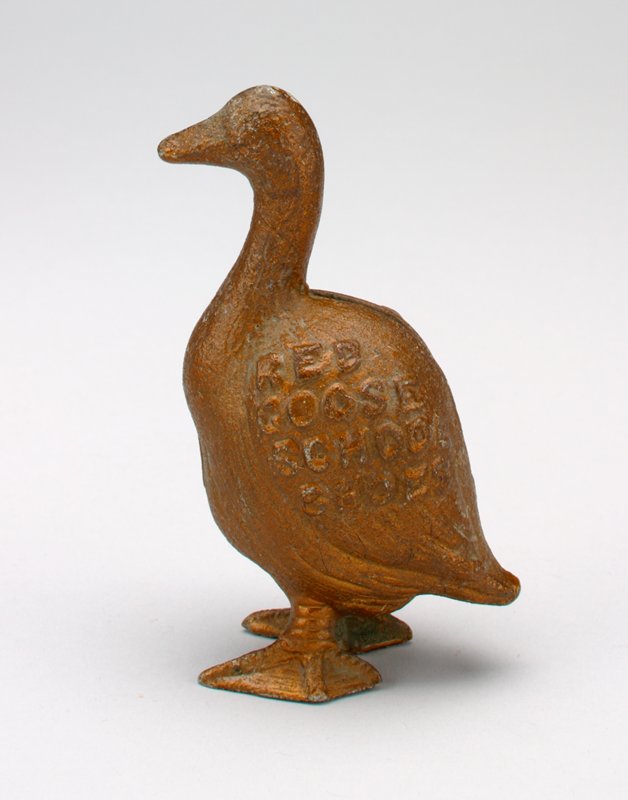 "Red Goose Shoes" still bank Mia