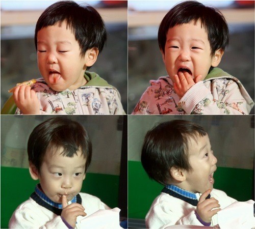 “Superman Returns” Twins’ Mouths Are on Fire after Eating