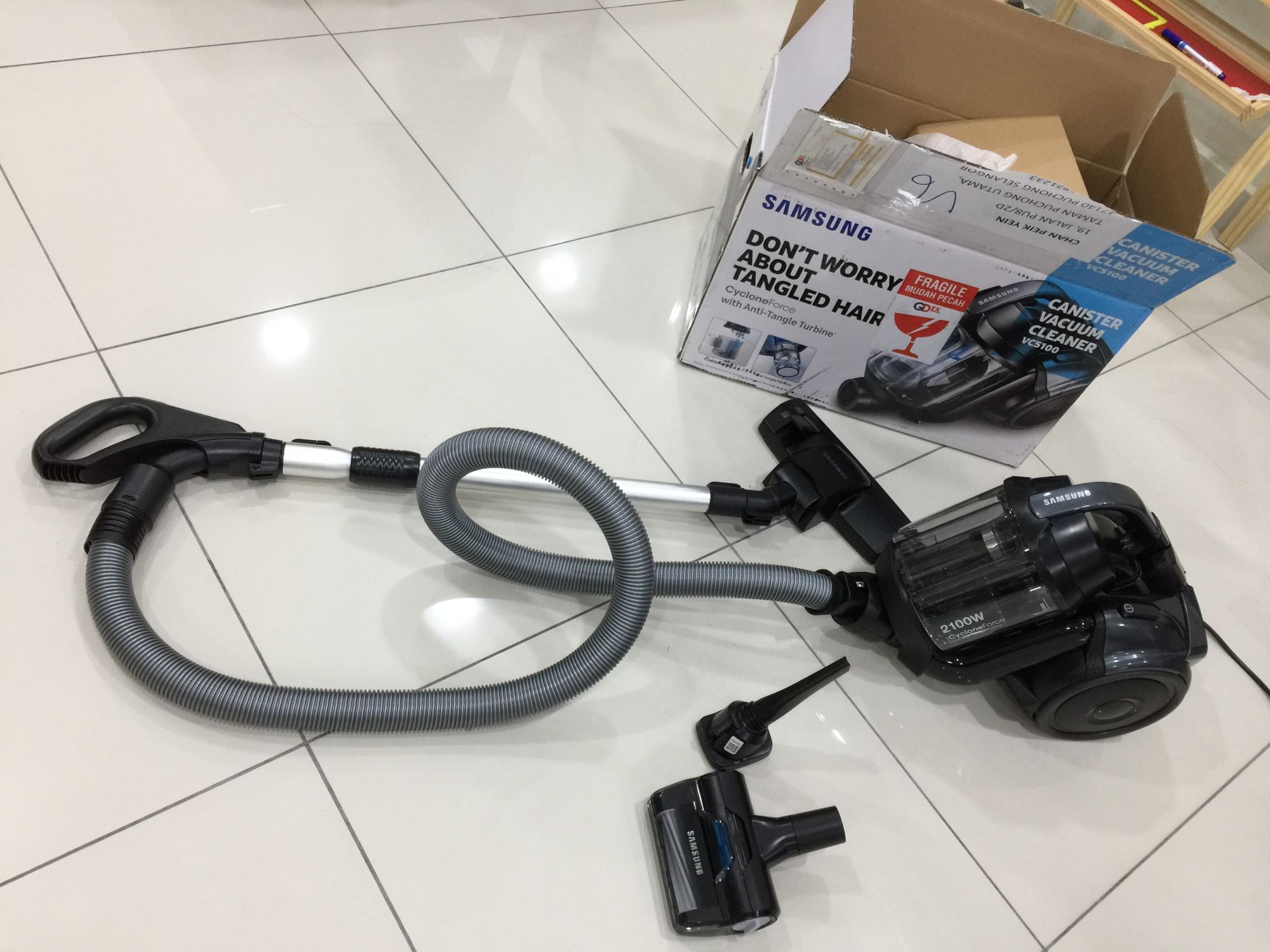 Samsung AntiTangle Turbine Vacuum Cleaner (2024) reviews