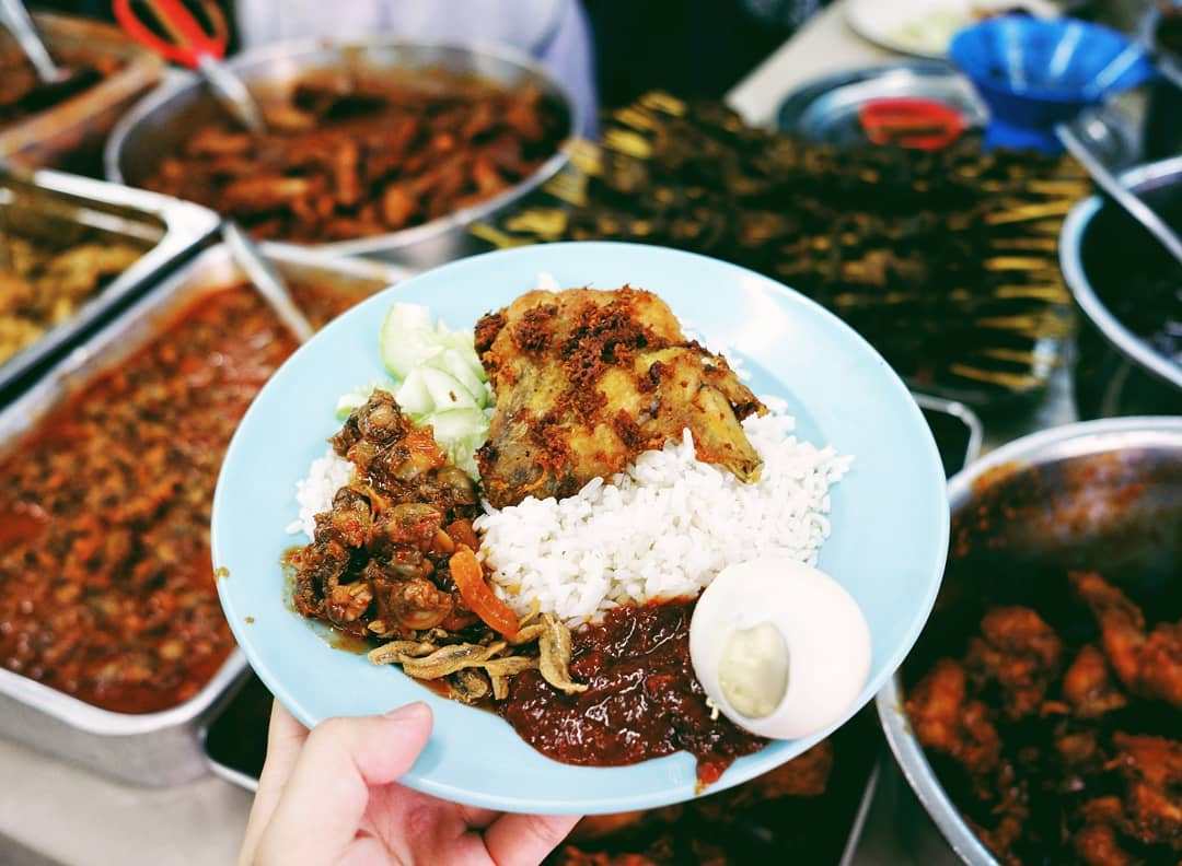 40+ Best Local Foods You Need To Try!