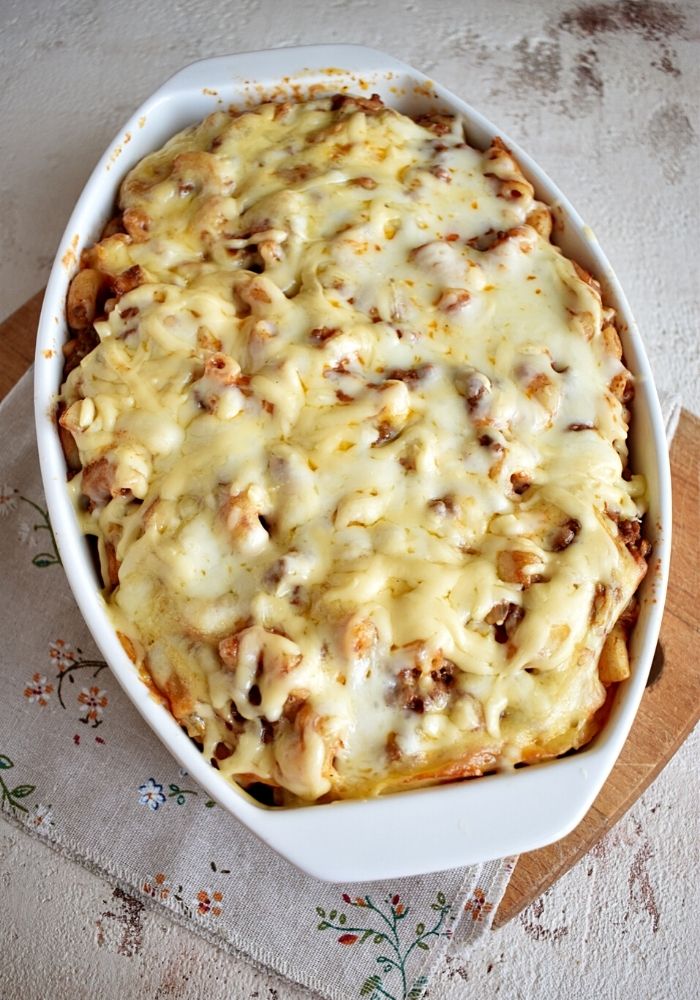 Cheesy Hamburger Casserole 100K Recipes