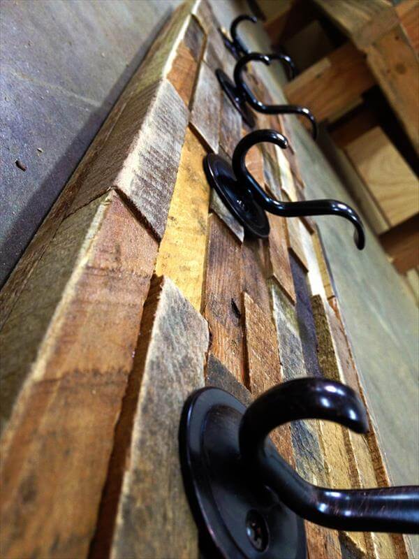 Recycled Pallet Coat Rack 101 Pallets