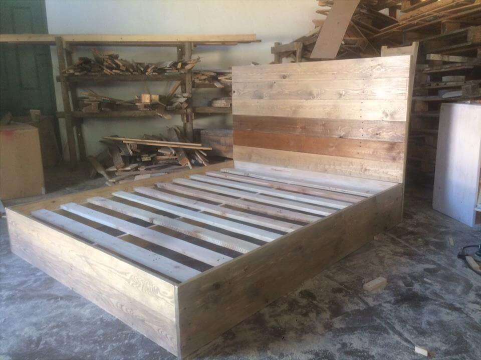 DIY Pallet Platform Bed 101 Pallets