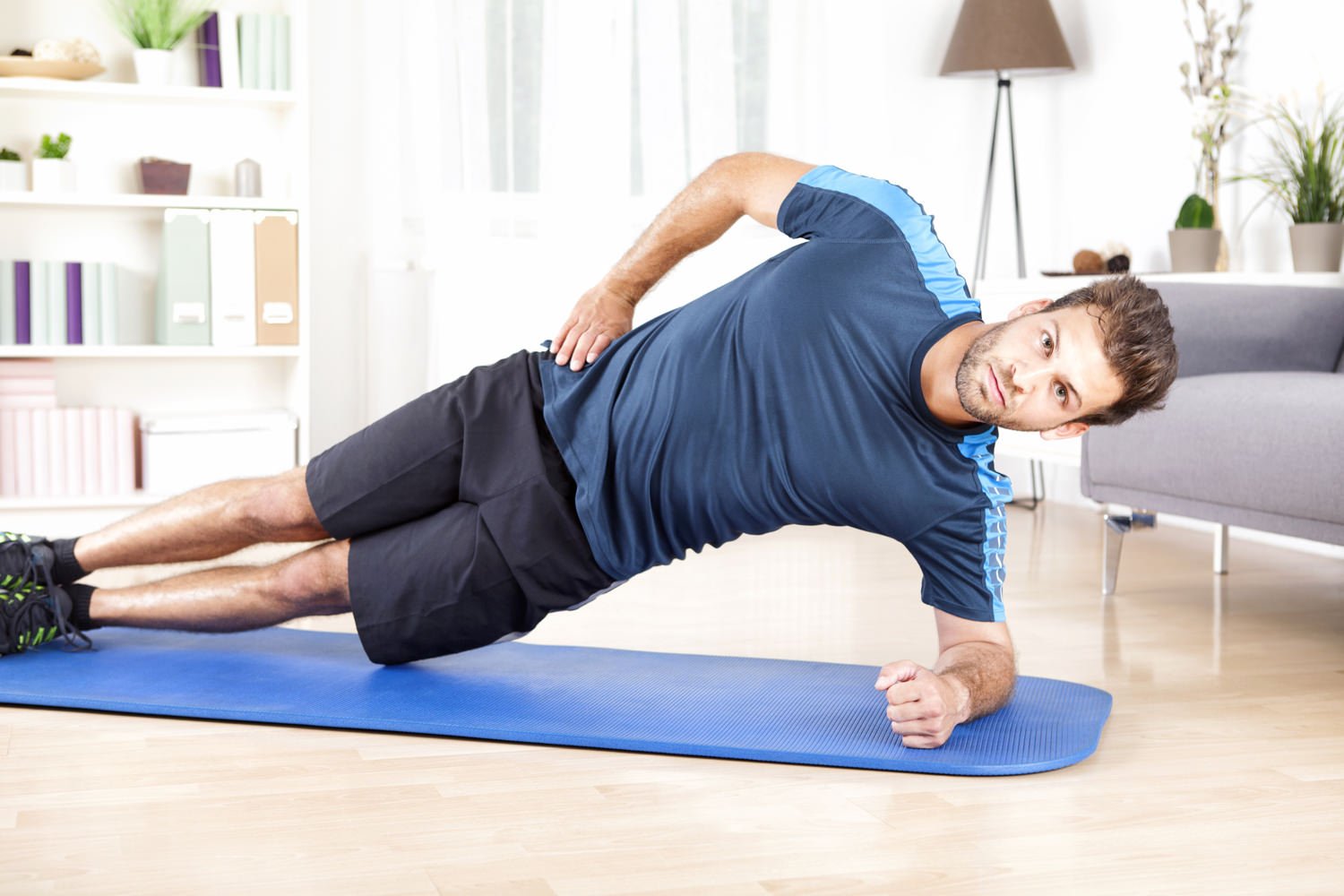 Side Plank Benefits 6 Astonishing Benefits Of Side Plank 101YogaStudio Side Plank Benefits 6 Astonishing Benefits Of Side Plank 101YogaStudio