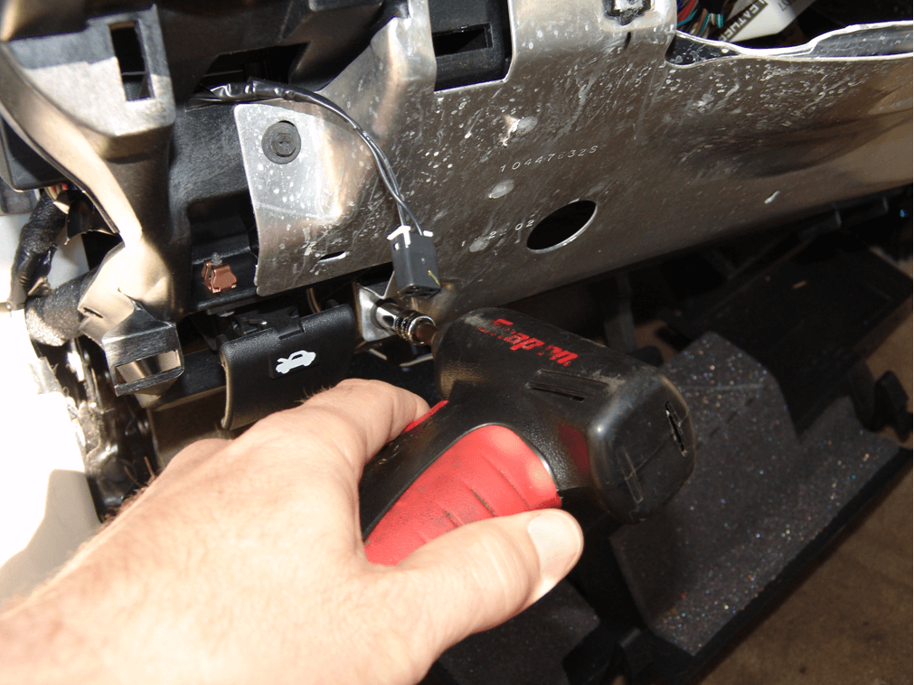 Sparky's Answers - 2003 Chevrolet Impala Security Light Flashes and The