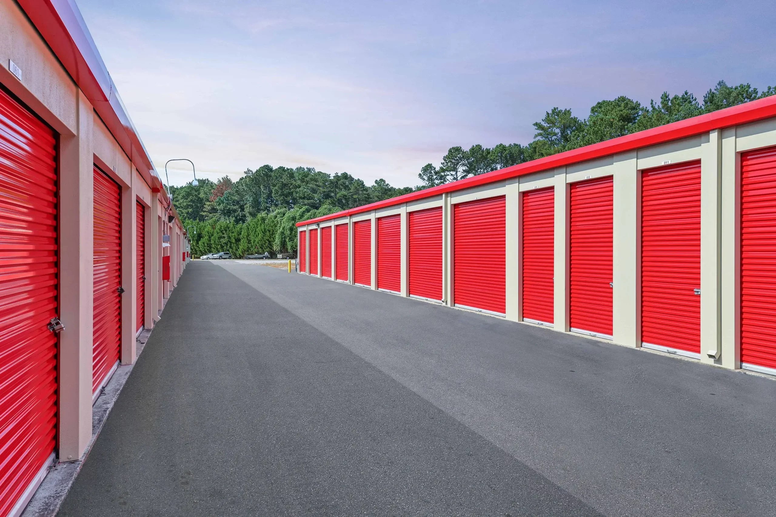 Self Storage Options with 10 Federal Group Unmanned Storage