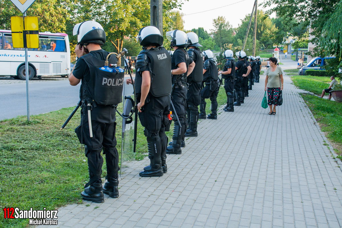 Zabezpieczenie meczu Wisła Sandomierz KSZO Ostrowiec Św. 112Sandomierz