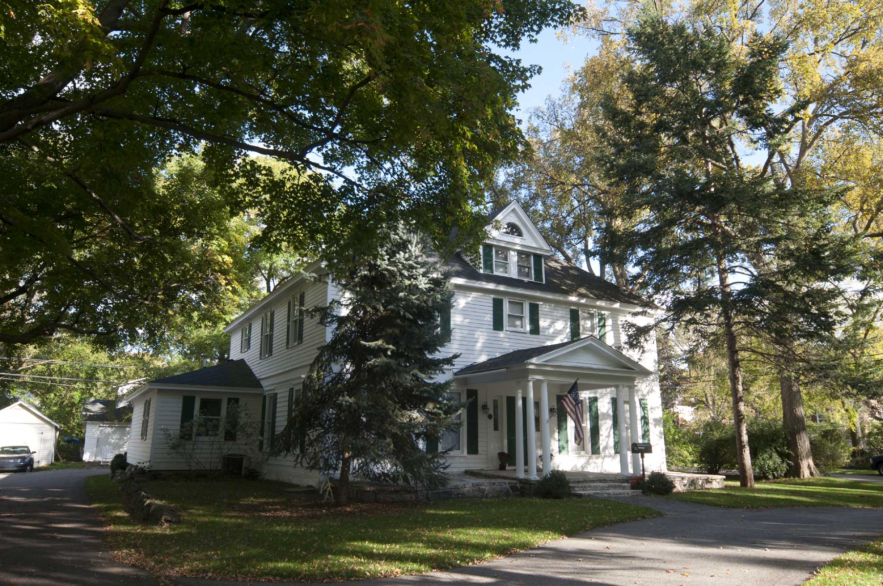 114 N Main St Clarkston MI