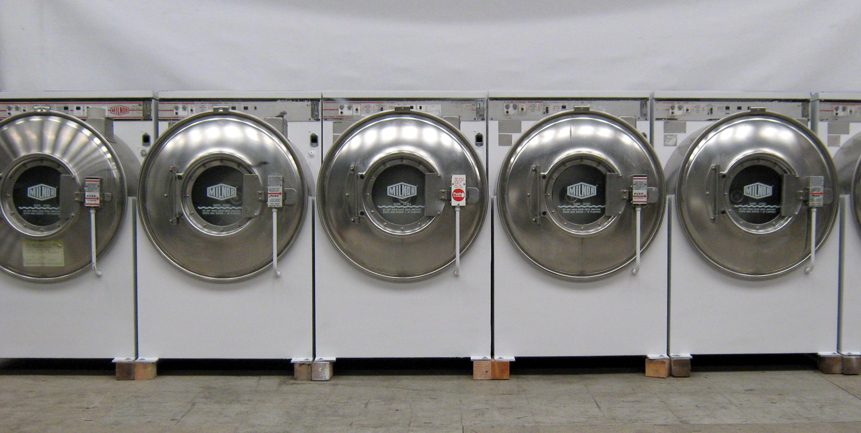 Milnor 35lb Front Load Washing Machine 1PH Computerized 614 Model | eBay