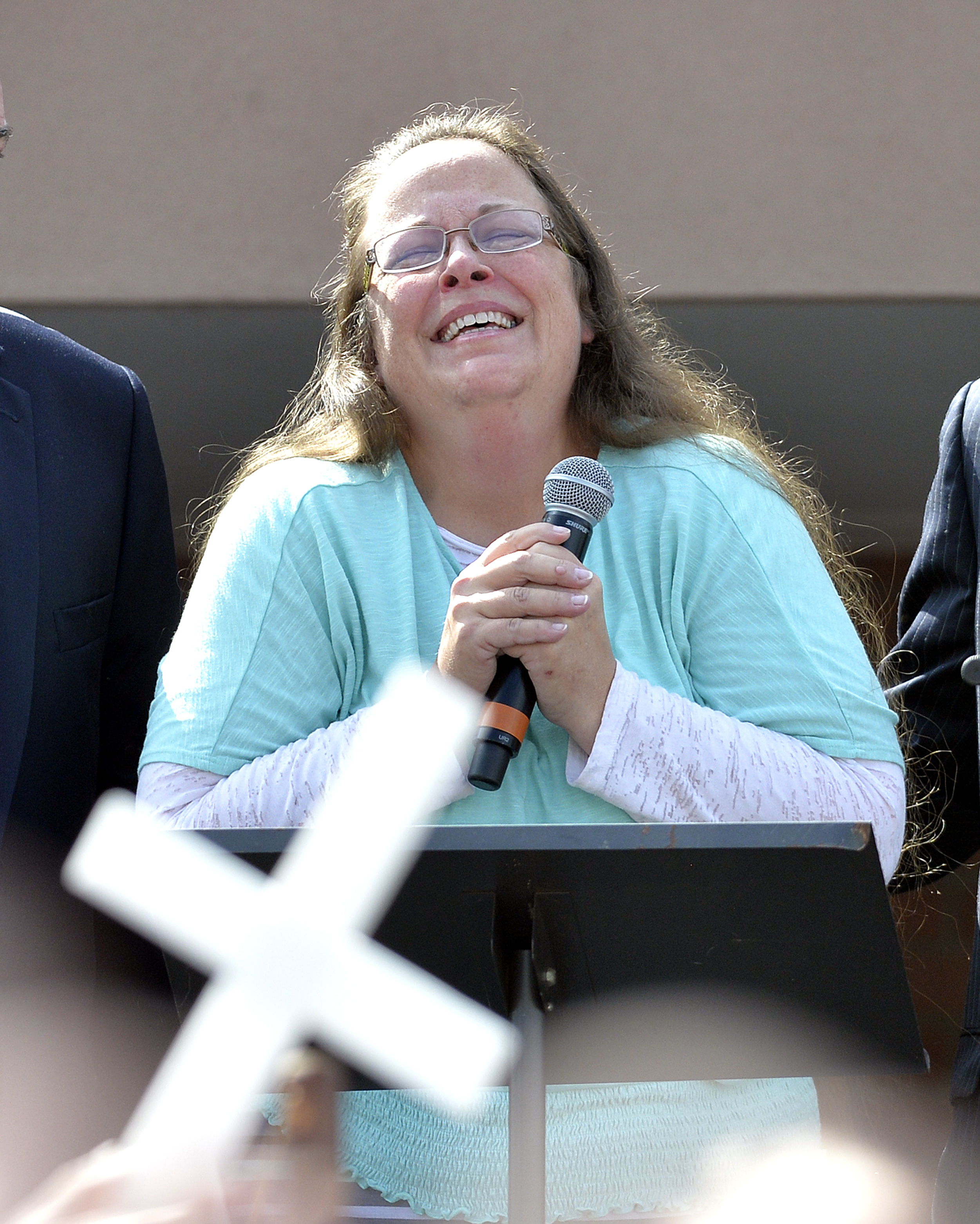 Kentucky clerk released, maintains stances on licenses News Radio KMAN