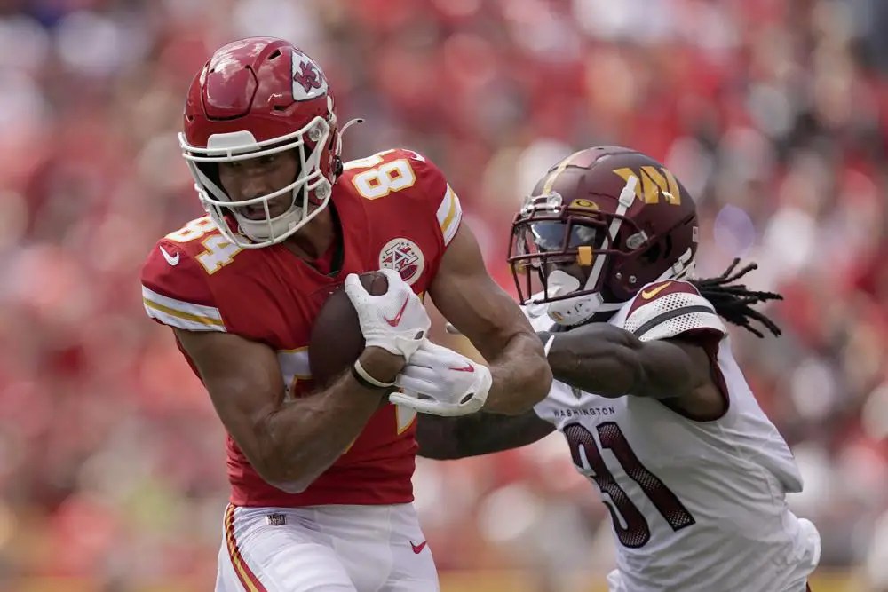 Chiefs’ new wide receivers have experience with elite QBs News Radio KMAN