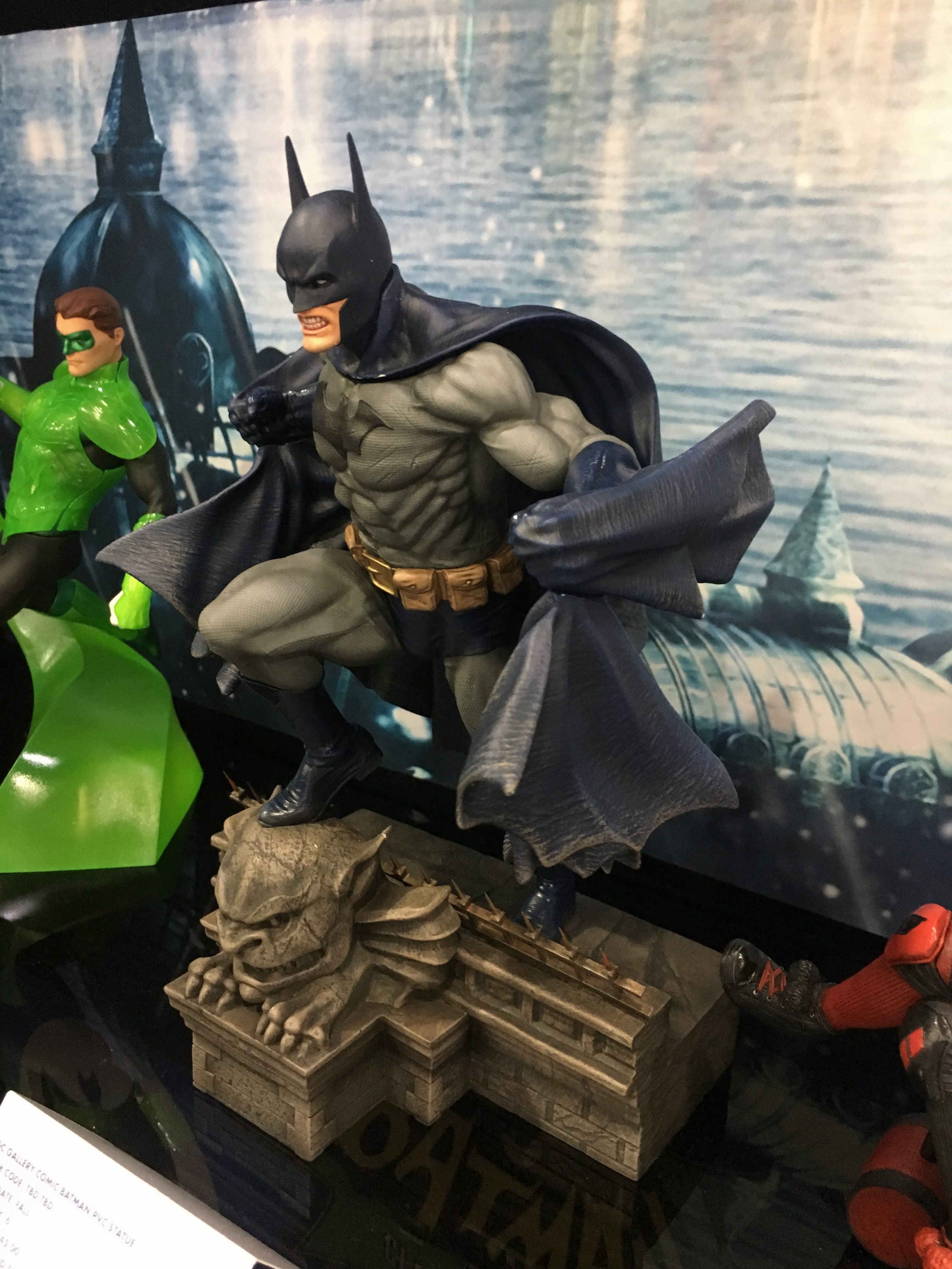 TOY FAIR 2018 An UPCLOSE LOOK at Diamond’s New DC Statues 13th