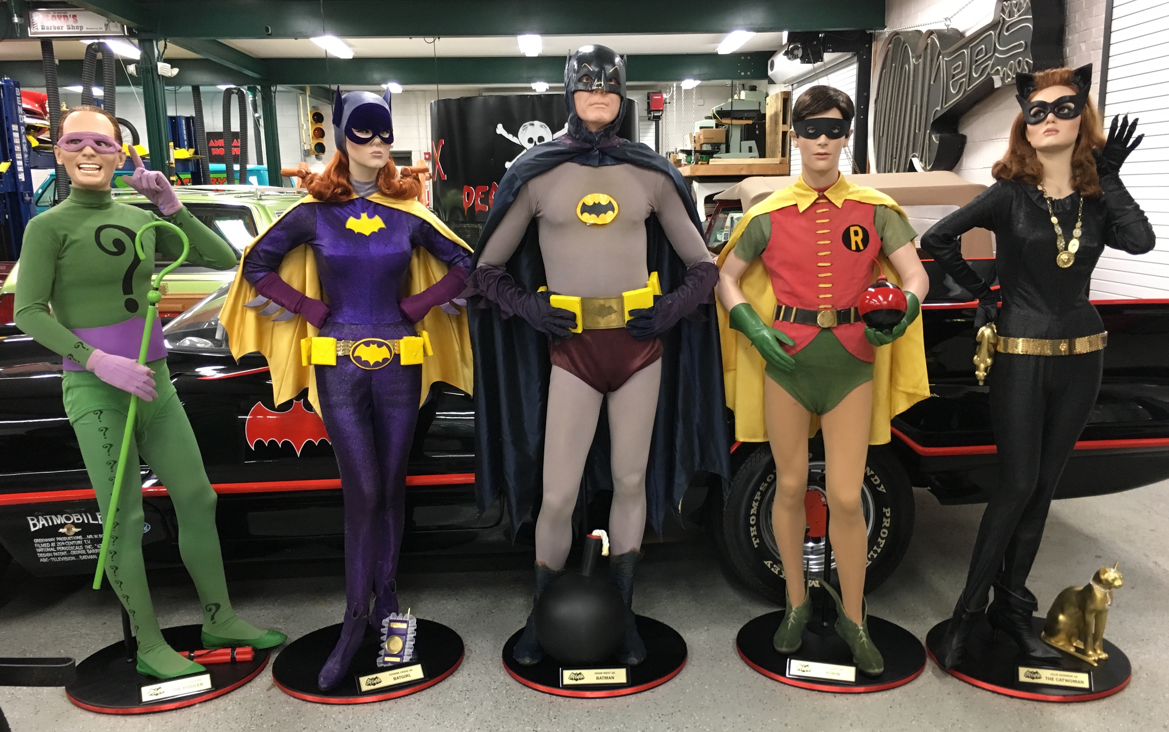 Dig This UPCLOSE LOOK at an Original CATWOMAN Costume 13th Dimension