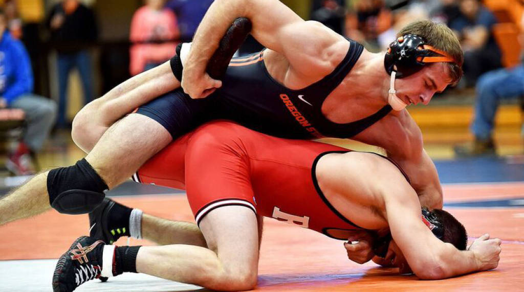 SETH THOMAS AND OREGON STATE WRESTLING START NCAA’S 1490 The Score