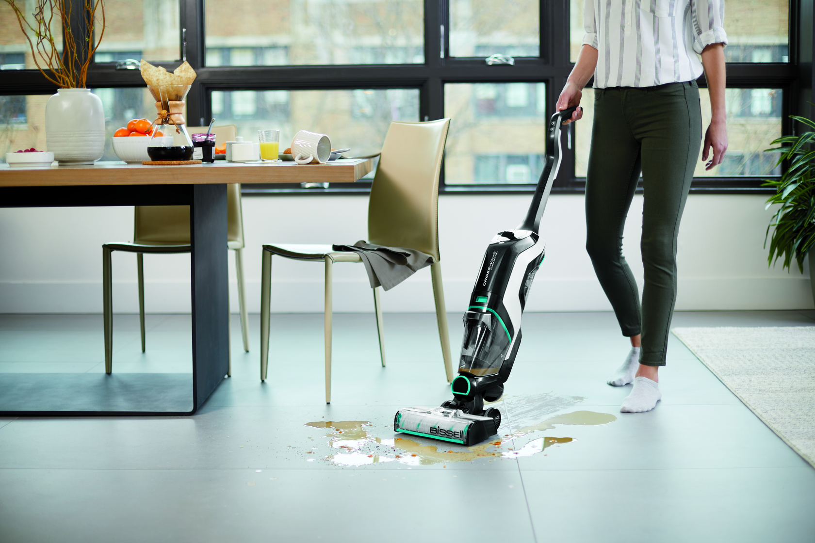 Cleaning with the BISSELL CrossWave Cordless Max at Best Buy