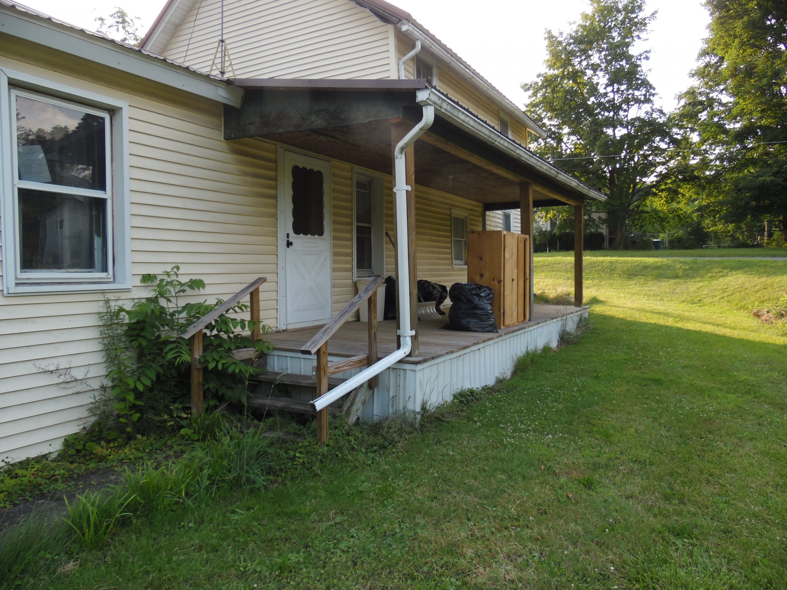 Absolute Real Estate Auction in Dresden, NY August 7, 2021 Z and R