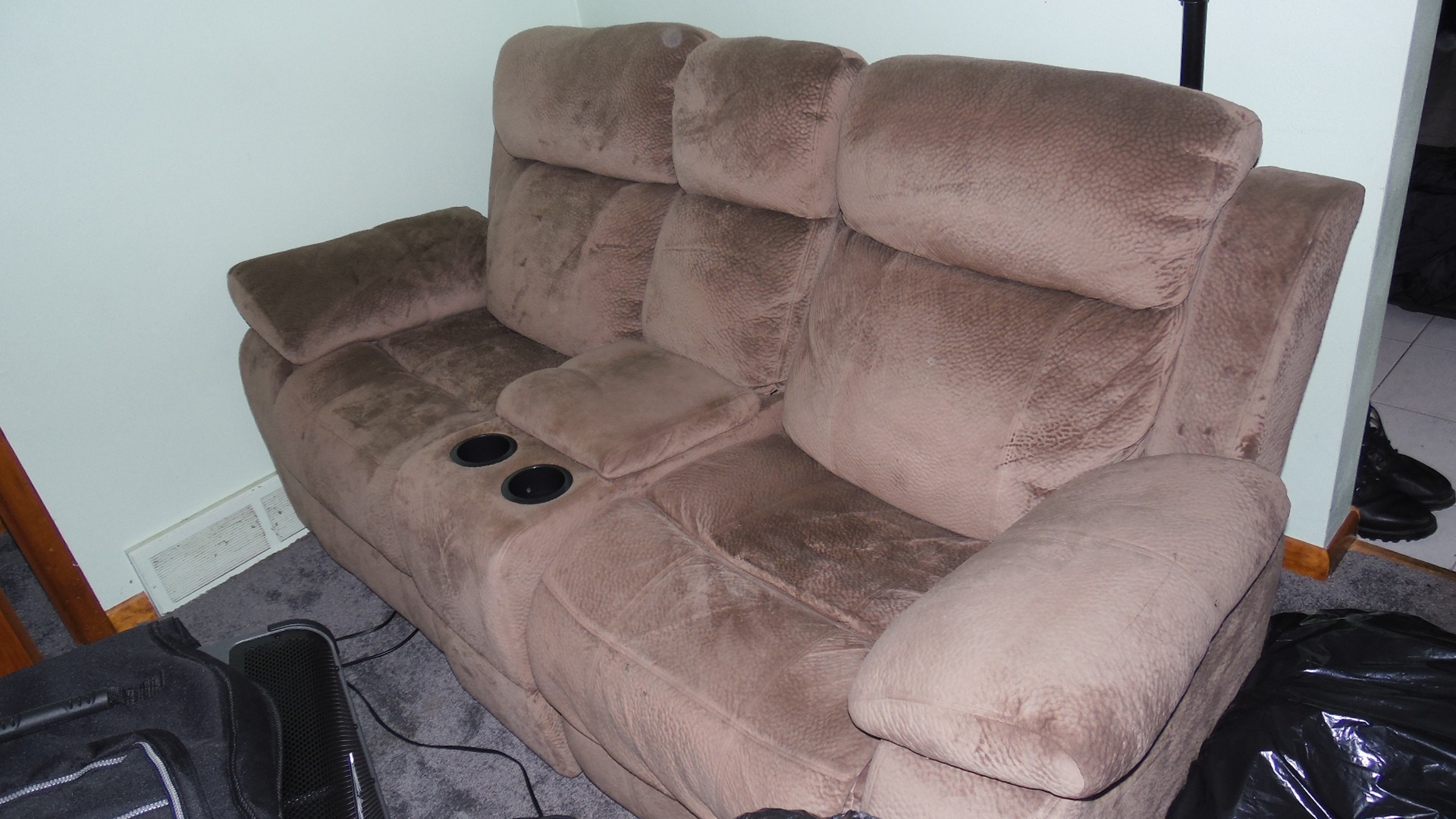 SAM_9768 Z and R Auction Co Commercial & Residential Real Estate